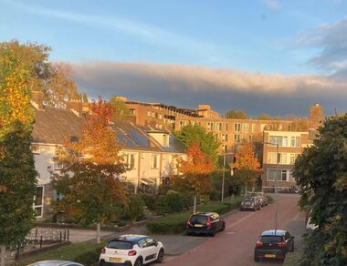 Ina: Herfst in de straat en in de lucht